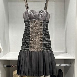 Nicole Miller Collection metallic occasion dress size 2. Stunning detailing. EUC